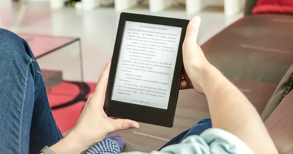 Kindle端末とiPadの比較