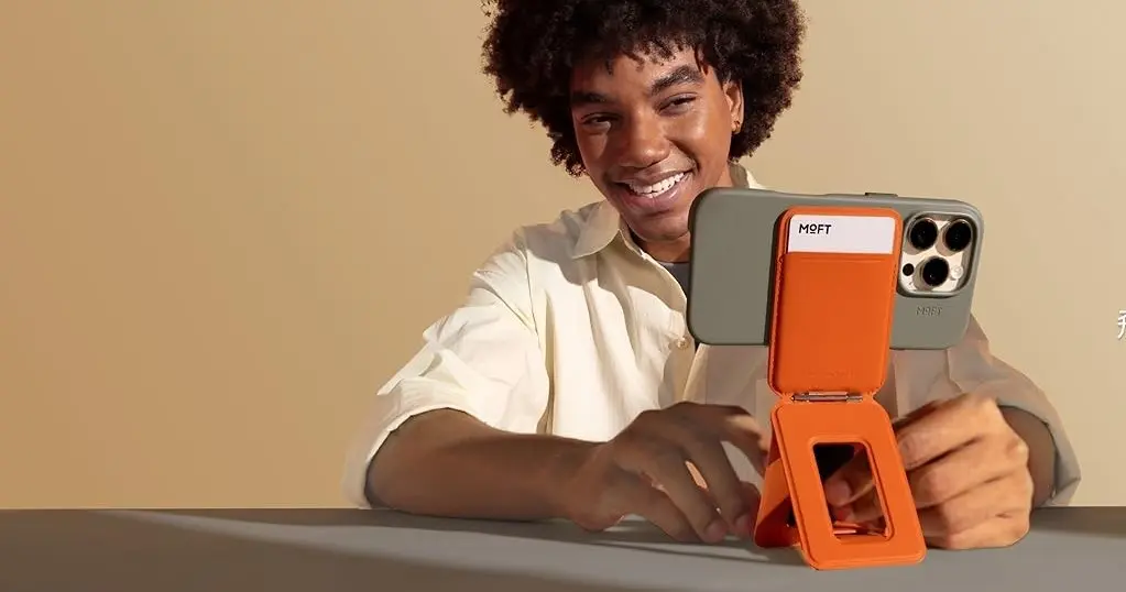 MOFTが15%オフ！財布一体型スマホスタンドが便利 ＆ PC・タブレットスタンドで仕事効率UP。レビュー付 《Amazonタイムセール》