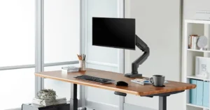【デスク環境を格安構築】KOORUI フルHDモニターが33%オフ！アームとセットでも1.4万円以下で、仕事効率UP《Amazonスマイルセール》